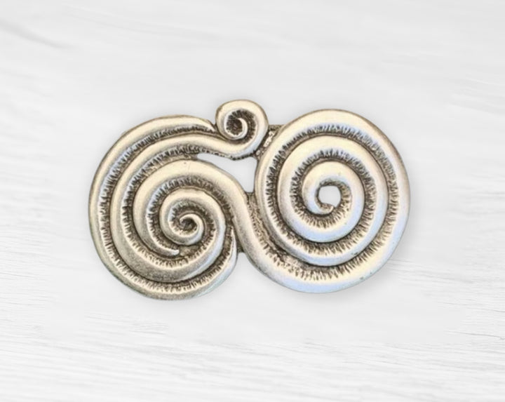 Tendril Buckle image 0